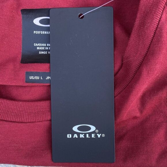 Oakley Men T-Shirt Large Red Logo America Flag Los Angeles Short Sleeve Tee NWT - Picture 6 of 7